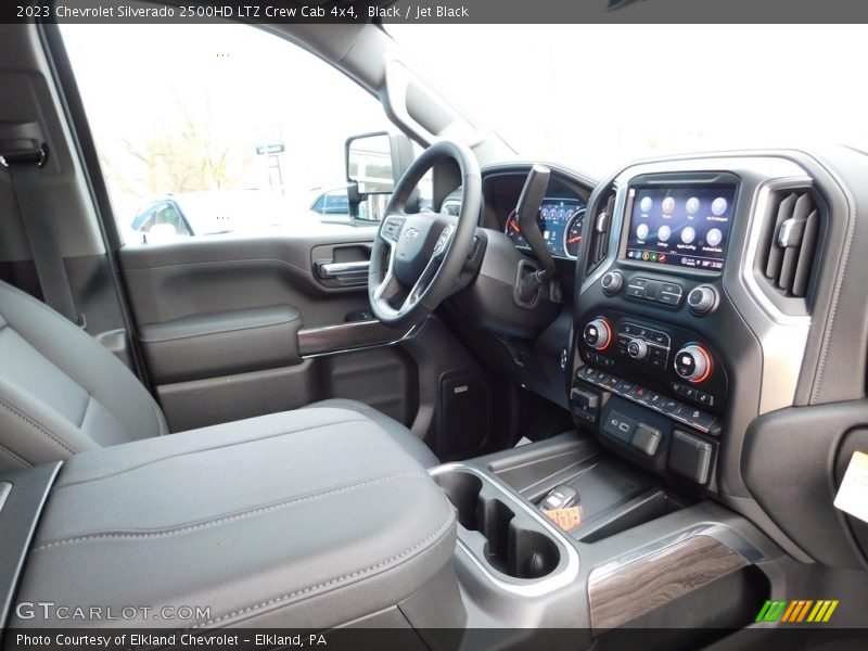 Black / Jet Black 2023 Chevrolet Silverado 2500HD LTZ Crew Cab 4x4