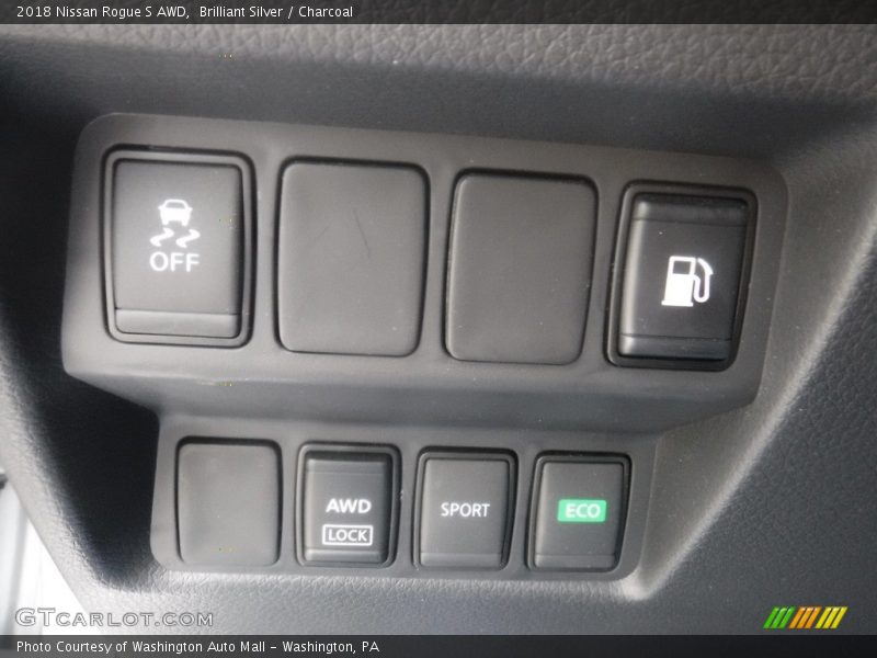 Brilliant Silver / Charcoal 2018 Nissan Rogue S AWD