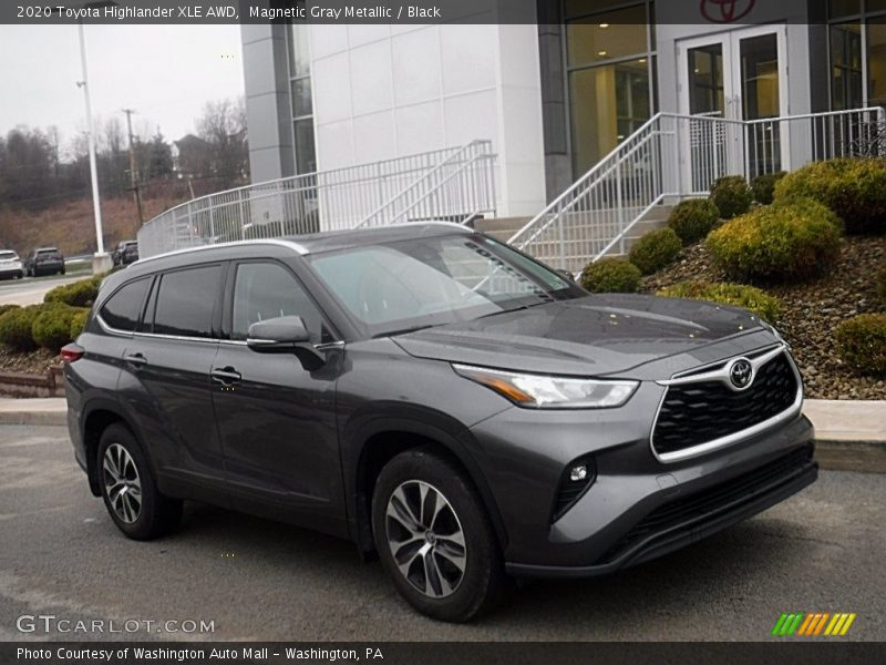 Magnetic Gray Metallic / Black 2020 Toyota Highlander XLE AWD