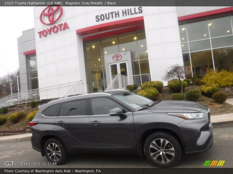 Magnetic Gray Metallic / Black 2020 Toyota Highlander XLE AWD