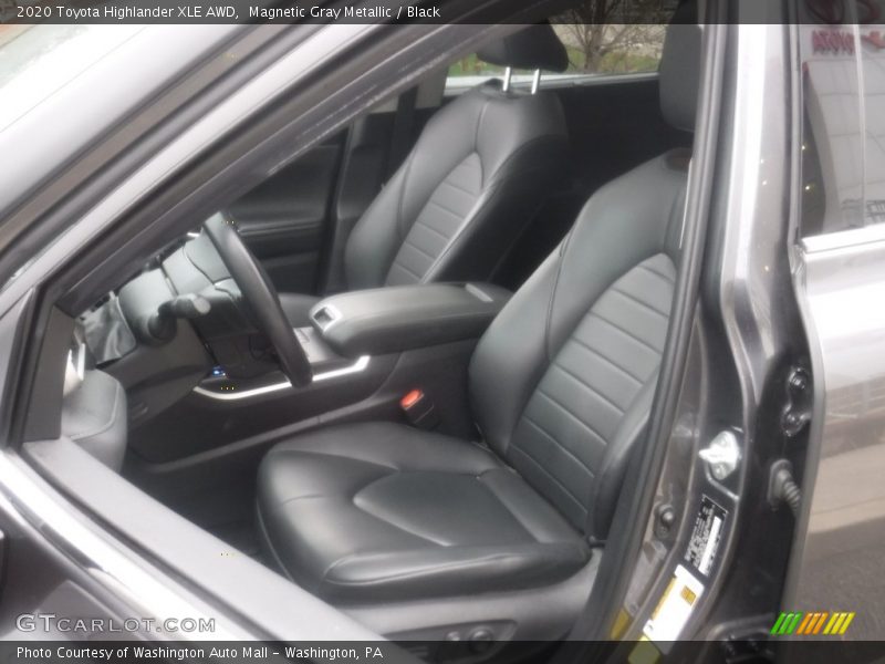Magnetic Gray Metallic / Black 2020 Toyota Highlander XLE AWD