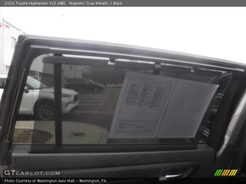 Magnetic Gray Metallic / Black 2020 Toyota Highlander XLE AWD