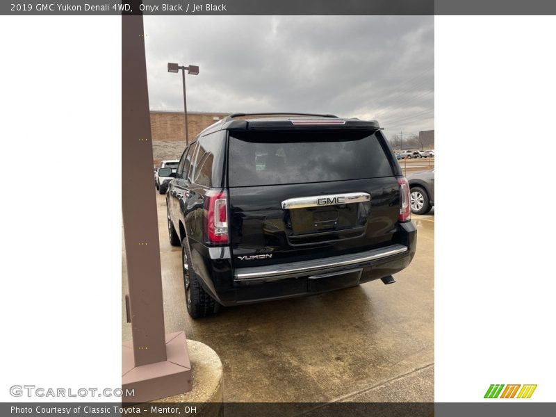 Onyx Black / Jet Black 2019 GMC Yukon Denali 4WD