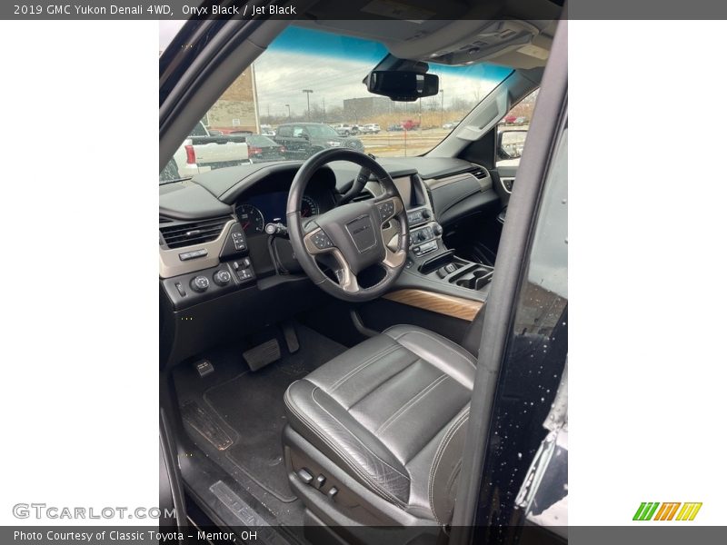 Onyx Black / Jet Black 2019 GMC Yukon Denali 4WD