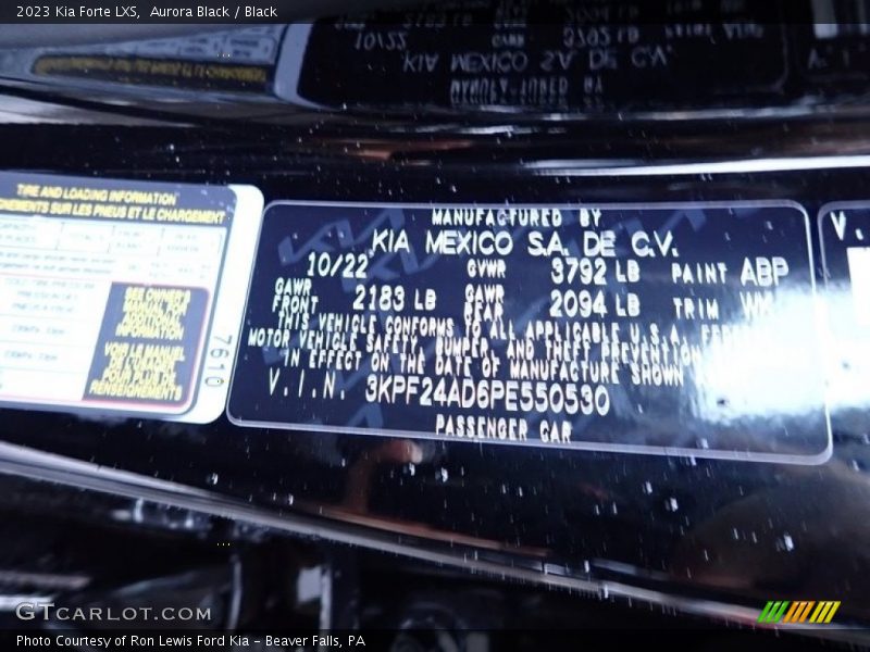 Aurora Black / Black 2023 Kia Forte LXS