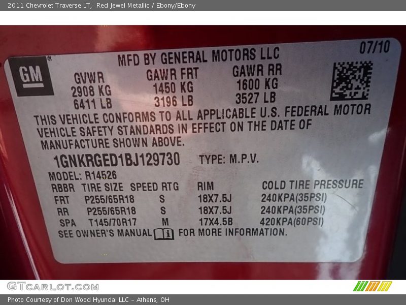 Red Jewel Metallic / Ebony/Ebony 2011 Chevrolet Traverse LT