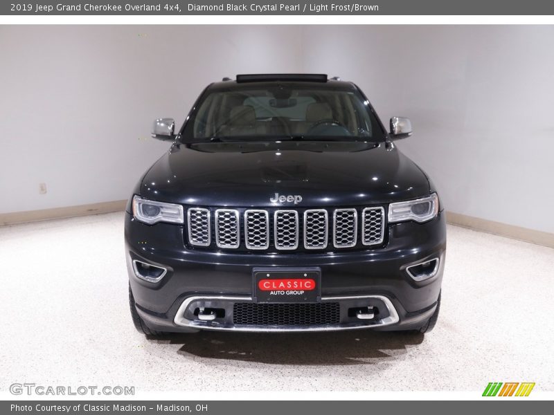 Diamond Black Crystal Pearl / Light Frost/Brown 2019 Jeep Grand Cherokee Overland 4x4
