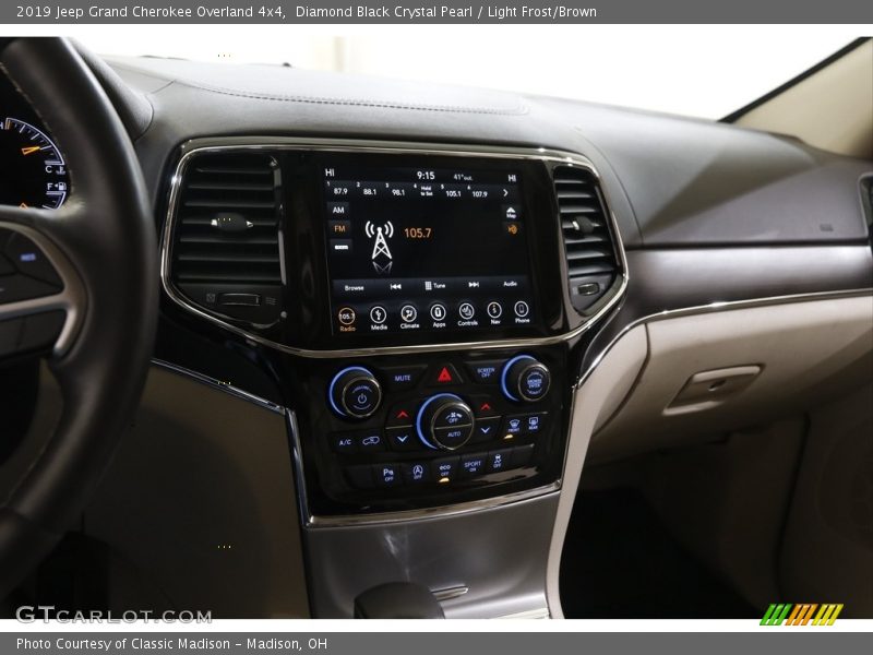 Diamond Black Crystal Pearl / Light Frost/Brown 2019 Jeep Grand Cherokee Overland 4x4