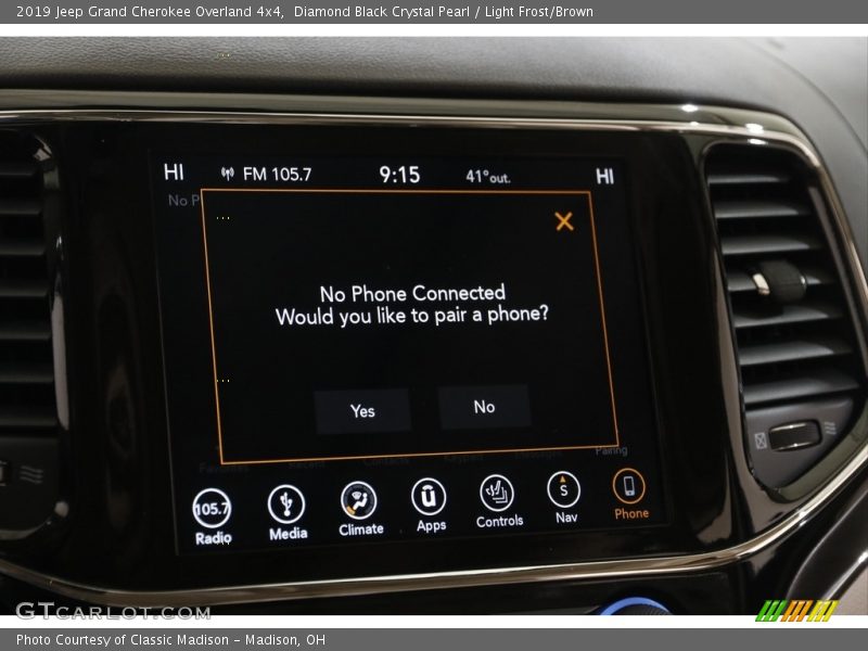 Diamond Black Crystal Pearl / Light Frost/Brown 2019 Jeep Grand Cherokee Overland 4x4