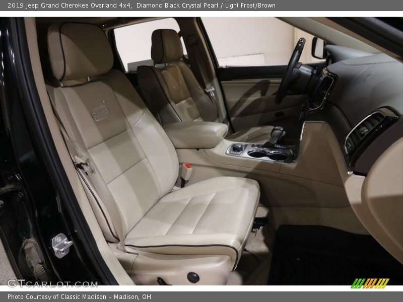 Diamond Black Crystal Pearl / Light Frost/Brown 2019 Jeep Grand Cherokee Overland 4x4