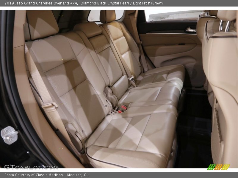 Diamond Black Crystal Pearl / Light Frost/Brown 2019 Jeep Grand Cherokee Overland 4x4
