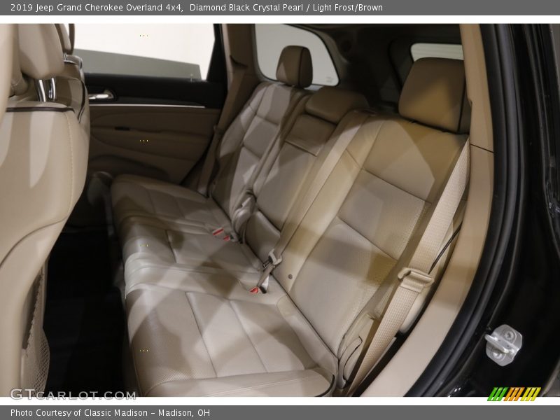 Diamond Black Crystal Pearl / Light Frost/Brown 2019 Jeep Grand Cherokee Overland 4x4