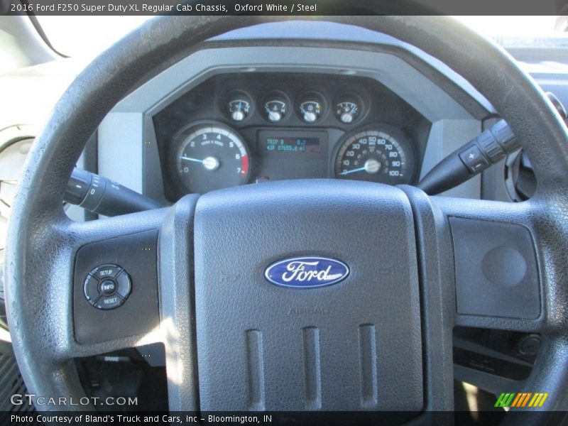 Oxford White / Steel 2016 Ford F250 Super Duty XL Regular Cab Chassis