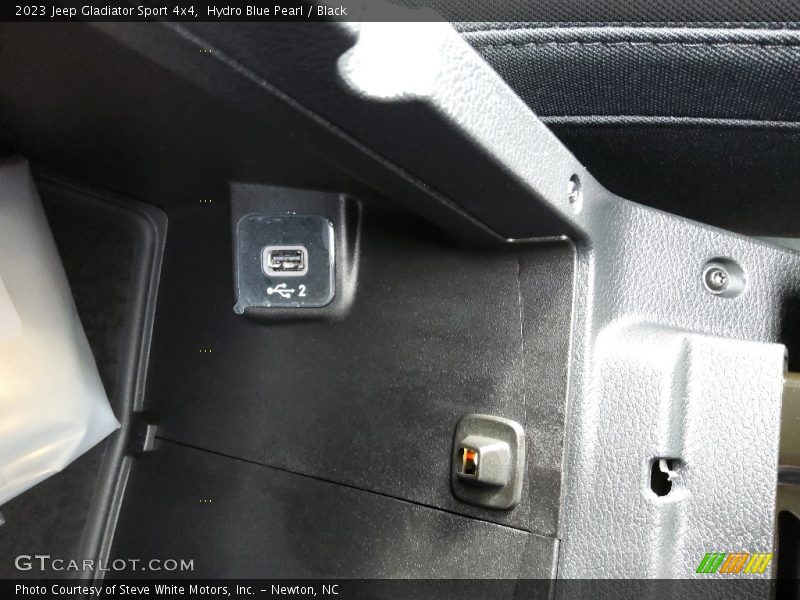 Hydro Blue Pearl / Black 2023 Jeep Gladiator Sport 4x4