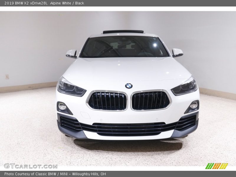 Alpine White / Black 2019 BMW X2 xDrive28i