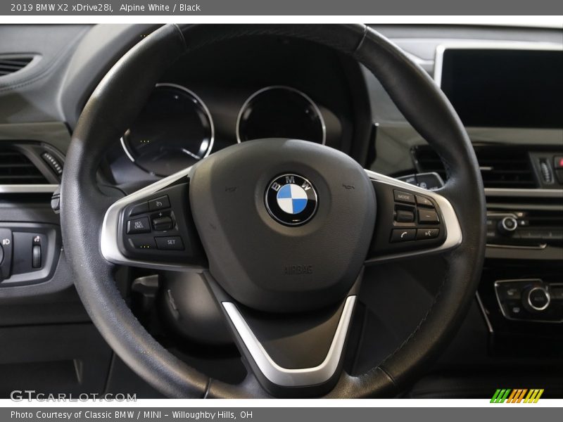 Alpine White / Black 2019 BMW X2 xDrive28i