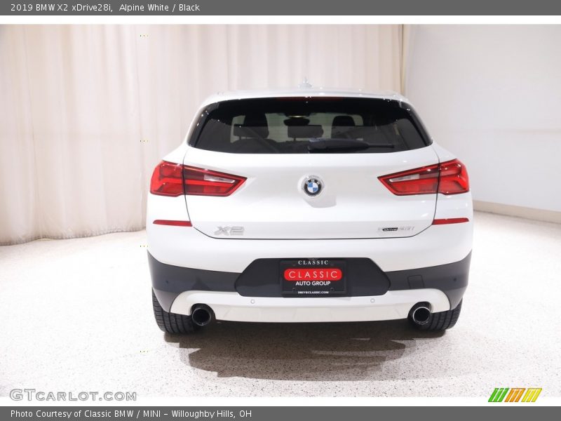 Alpine White / Black 2019 BMW X2 xDrive28i