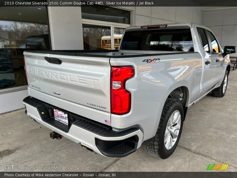 Silver Ice Metallic / Jet Black 2019 Chevrolet Silverado 1500 Custom Double Cab 4WD