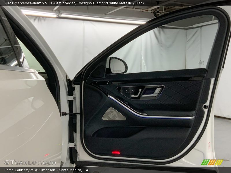designo Diamond White Metallic / Black 2021 Mercedes-Benz S 580 4Matic Sedan