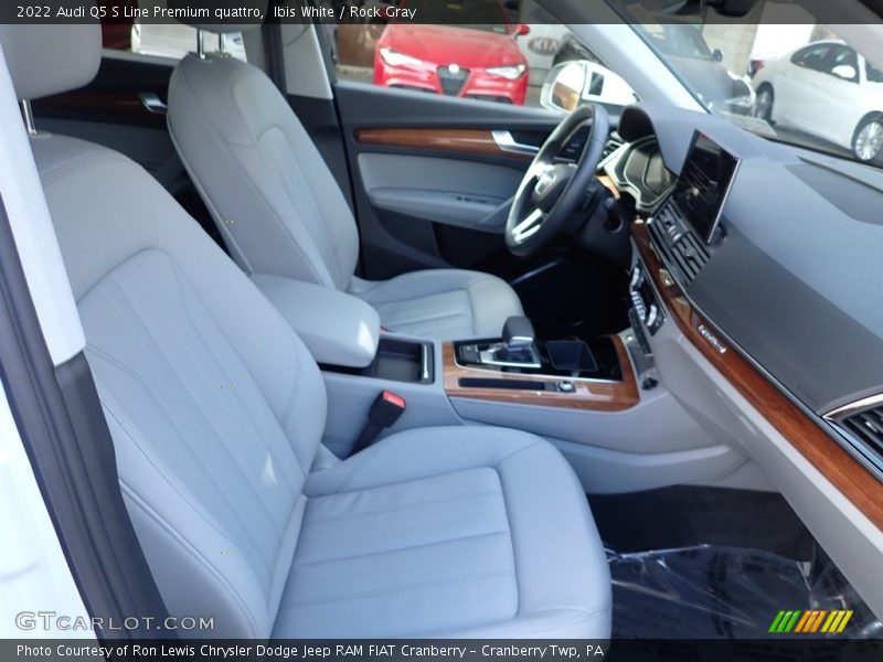 Front Seat of 2022 Q5 S Line Premium quattro