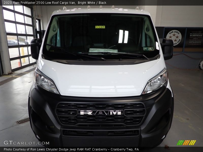 Bright White / Black 2023 Ram ProMaster 2500 Low Roof Cargo Van