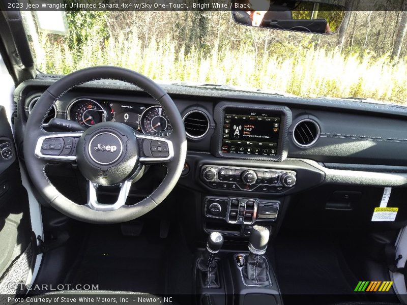 Bright White / Black 2023 Jeep Wrangler Unlimited Sahara 4x4 w/Sky One-Touch