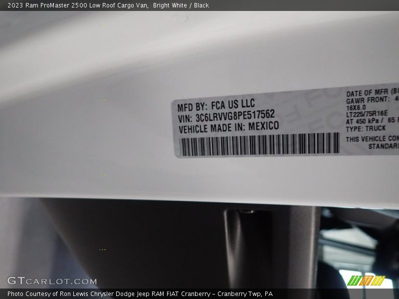 Bright White / Black 2023 Ram ProMaster 2500 Low Roof Cargo Van
