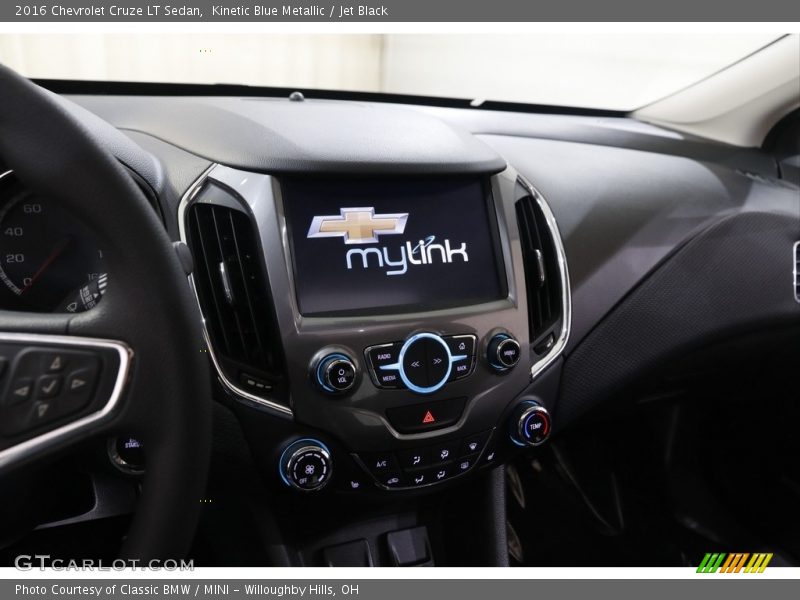 Kinetic Blue Metallic / Jet Black 2016 Chevrolet Cruze LT Sedan