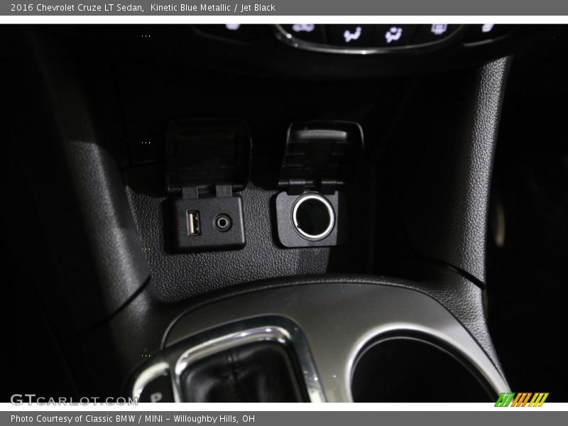 Kinetic Blue Metallic / Jet Black 2016 Chevrolet Cruze LT Sedan