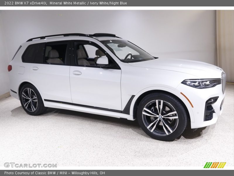  2022 X7 xDrive40i Mineral White Metallic