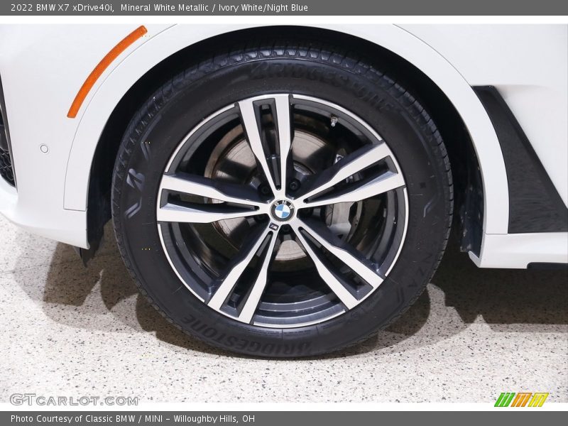  2022 X7 xDrive40i Wheel