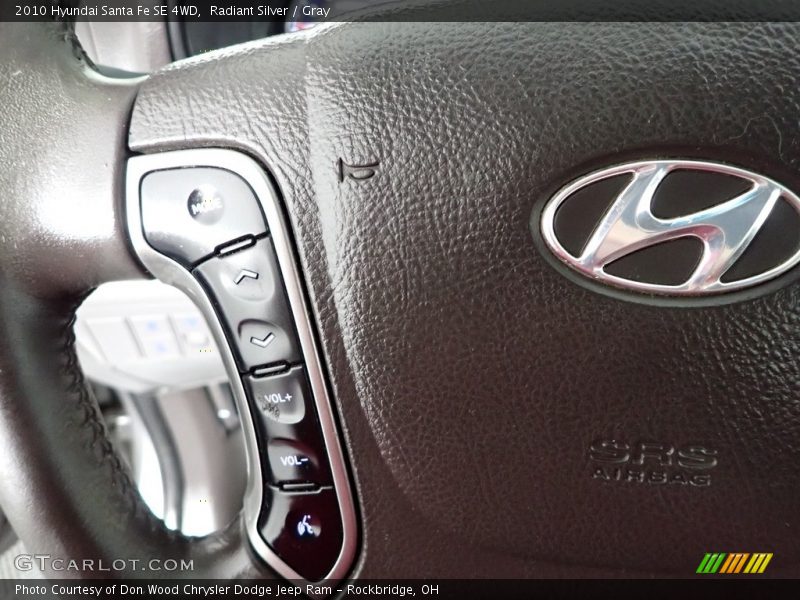 Radiant Silver / Gray 2010 Hyundai Santa Fe SE 4WD