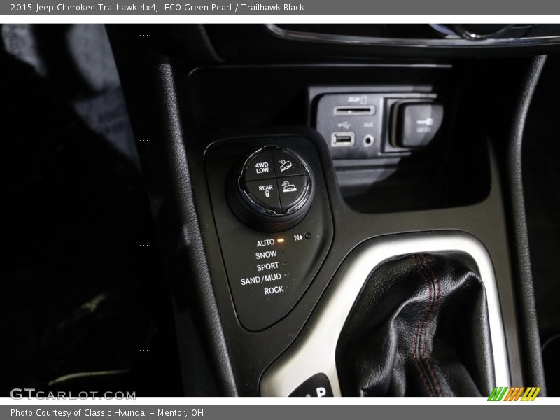 ECO Green Pearl / Trailhawk Black 2015 Jeep Cherokee Trailhawk 4x4