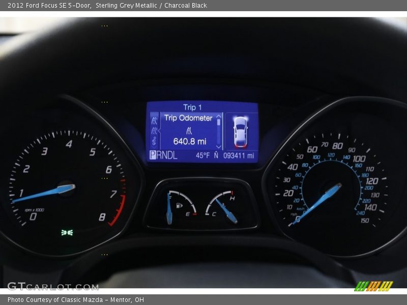 Sterling Grey Metallic / Charcoal Black 2012 Ford Focus SE 5-Door