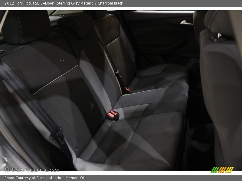 Sterling Grey Metallic / Charcoal Black 2012 Ford Focus SE 5-Door