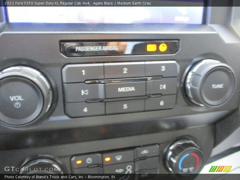 Agate Black / Medium Earth Gray 2021 Ford F350 Super Duty XL Regular Cab 4x4