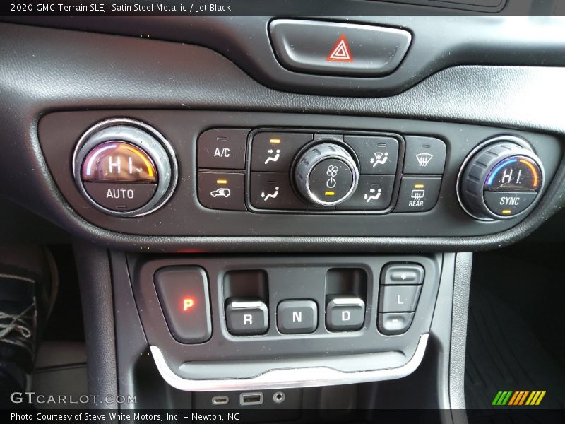 Satin Steel Metallic / Jet Black 2020 GMC Terrain SLE