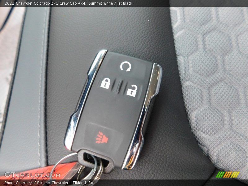 Summit White / Jet Black 2022 Chevrolet Colorado Z71 Crew Cab 4x4