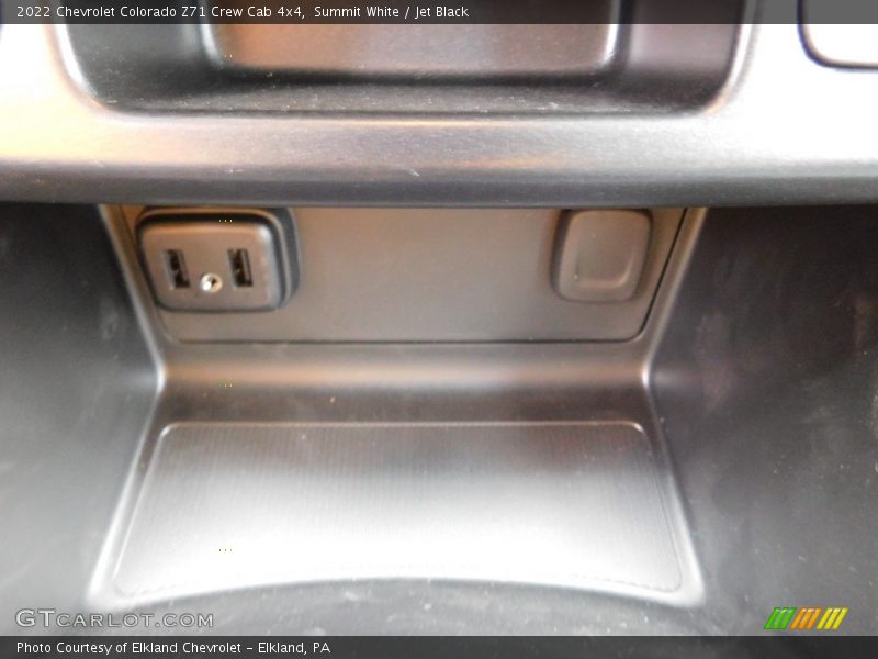Summit White / Jet Black 2022 Chevrolet Colorado Z71 Crew Cab 4x4