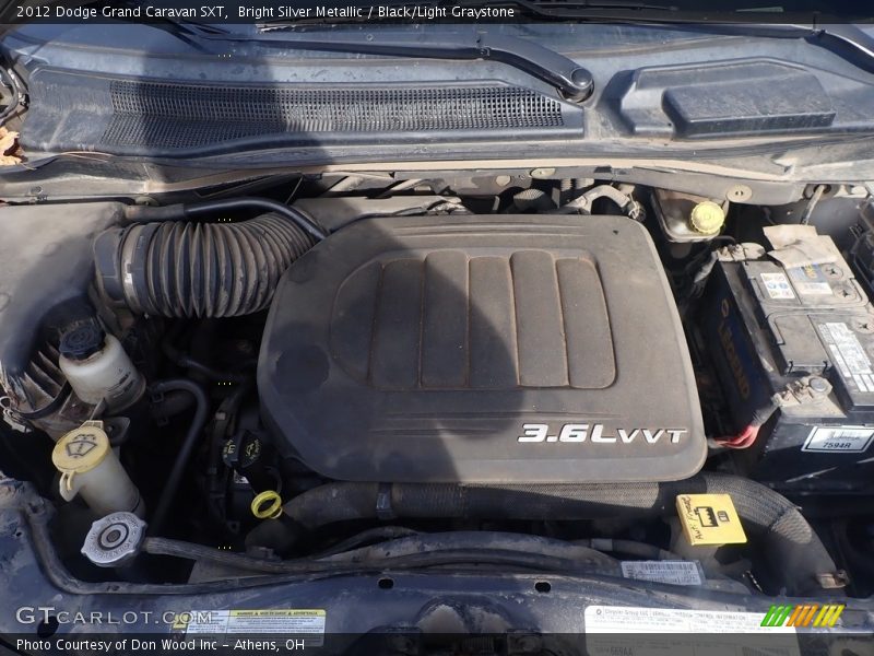 Bright Silver Metallic / Black/Light Graystone 2012 Dodge Grand Caravan SXT