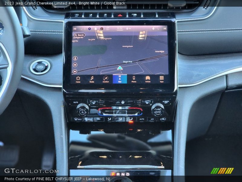 Bright White / Global Black 2023 Jeep Grand Cherokee Limited 4x4