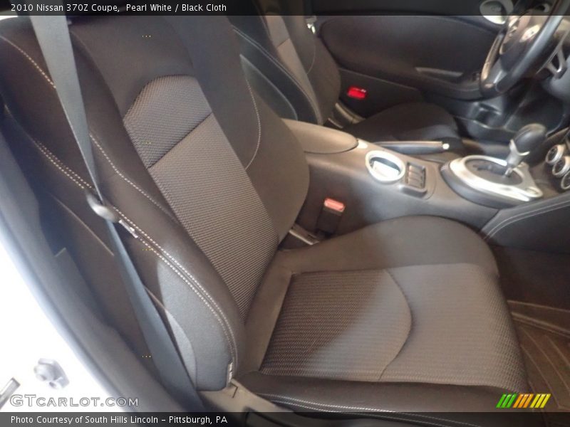 Pearl White / Black Cloth 2010 Nissan 370Z Coupe