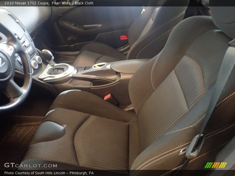 Front Seat of 2010 370Z Coupe