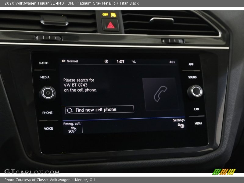 Controls of 2020 Tiguan SE 4MOTION