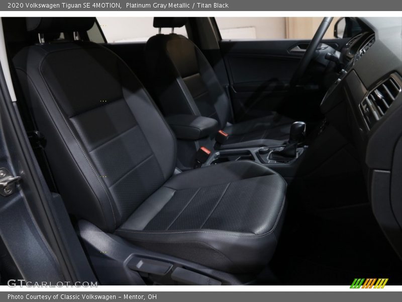 Front Seat of 2020 Tiguan SE 4MOTION