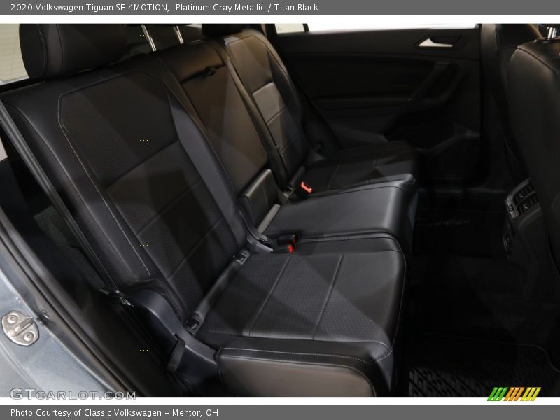 Platinum Gray Metallic / Titan Black 2020 Volkswagen Tiguan SE 4MOTION