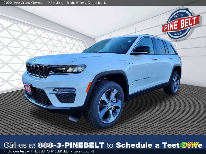 Bright White / Global Black 2022 Jeep Grand Cherokee 4XE Hybrid
