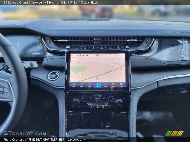 Navigation of 2022 Grand Cherokee 4XE Hybrid