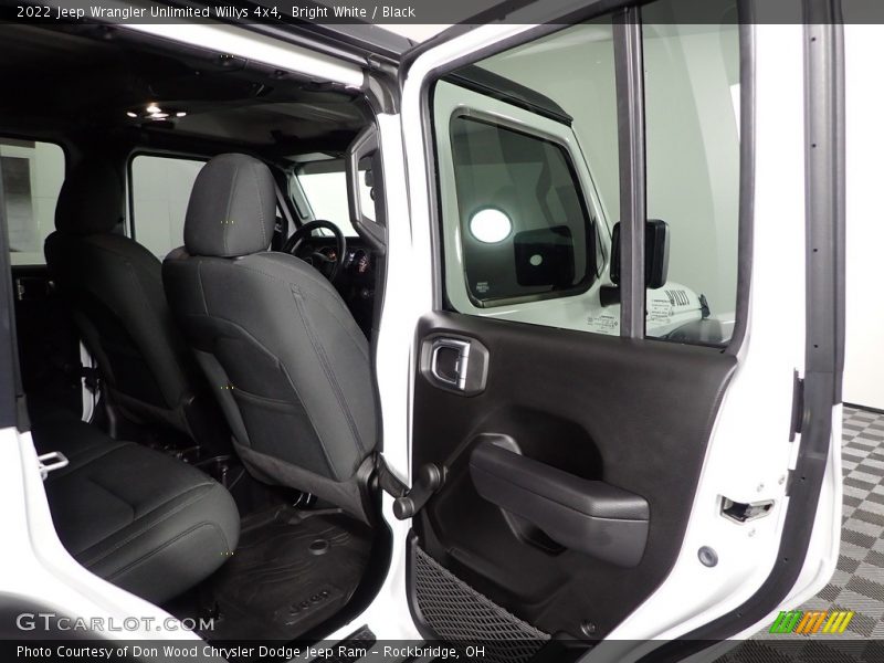Bright White / Black 2022 Jeep Wrangler Unlimited Willys 4x4