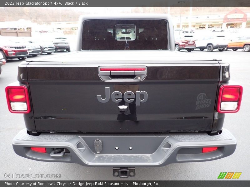 Black / Black 2023 Jeep Gladiator Sport 4x4